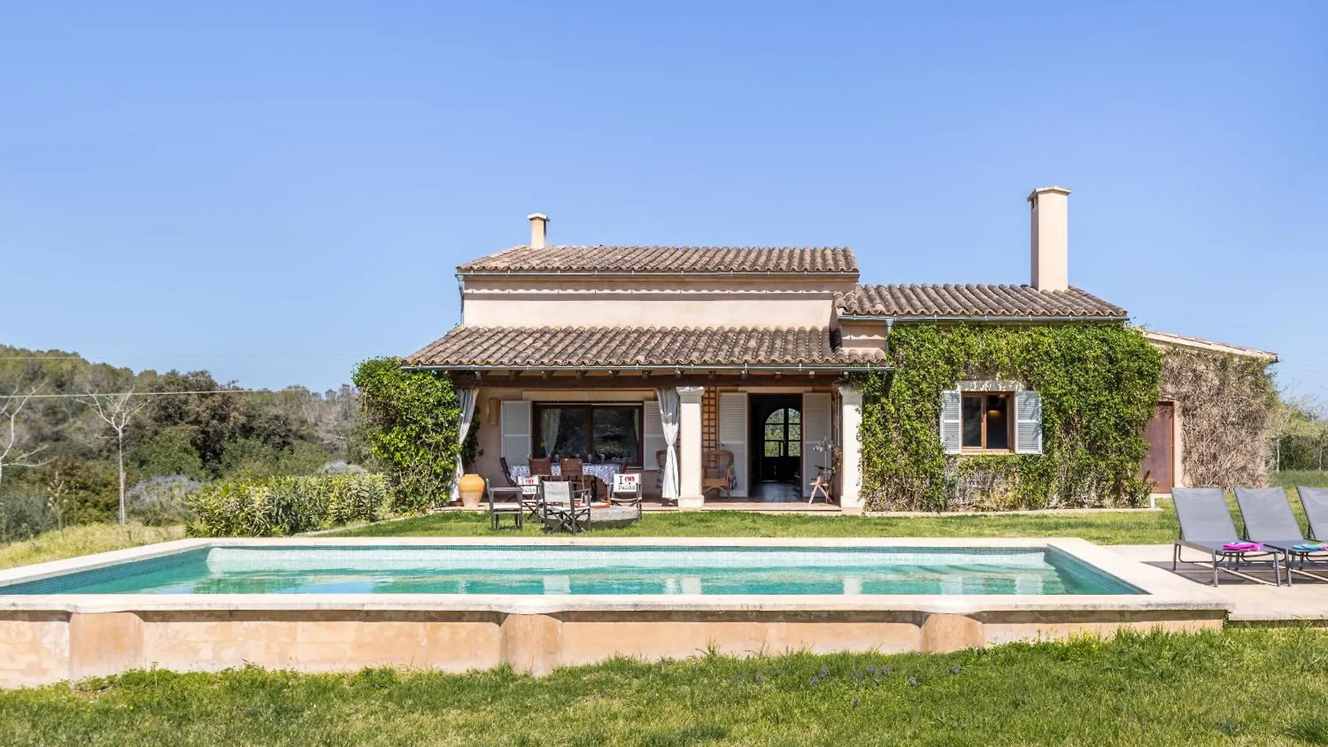 Mallorca Countryside Finca With Pool And Nature Country house