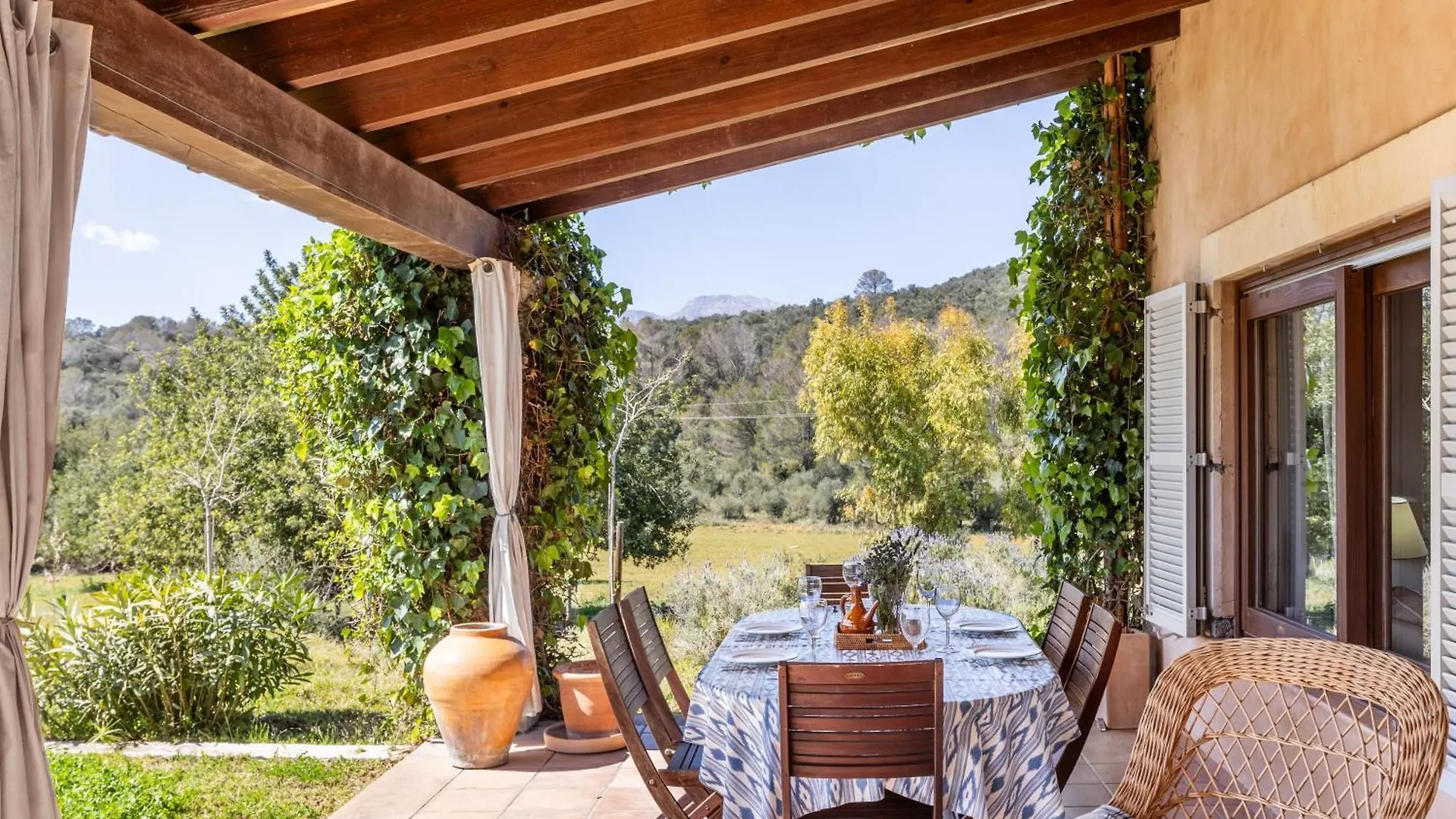 Country house Mallorca Countryside Finca With Pool And Nature Spain